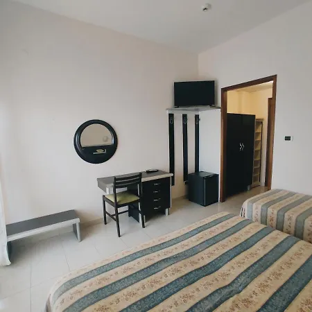 Parco Dei Principi Отель Скалея